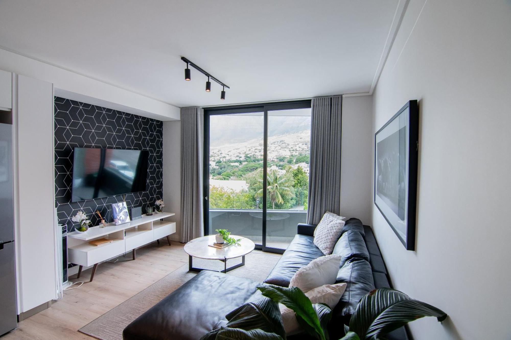 The Cedar Unit 204 *